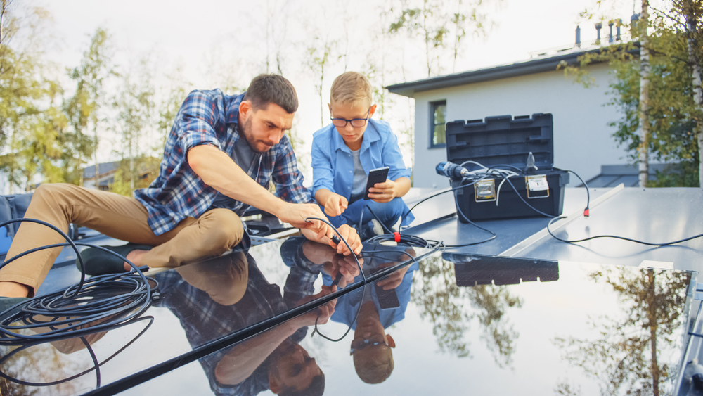 Zoom sur les panneaux solaires plug and play